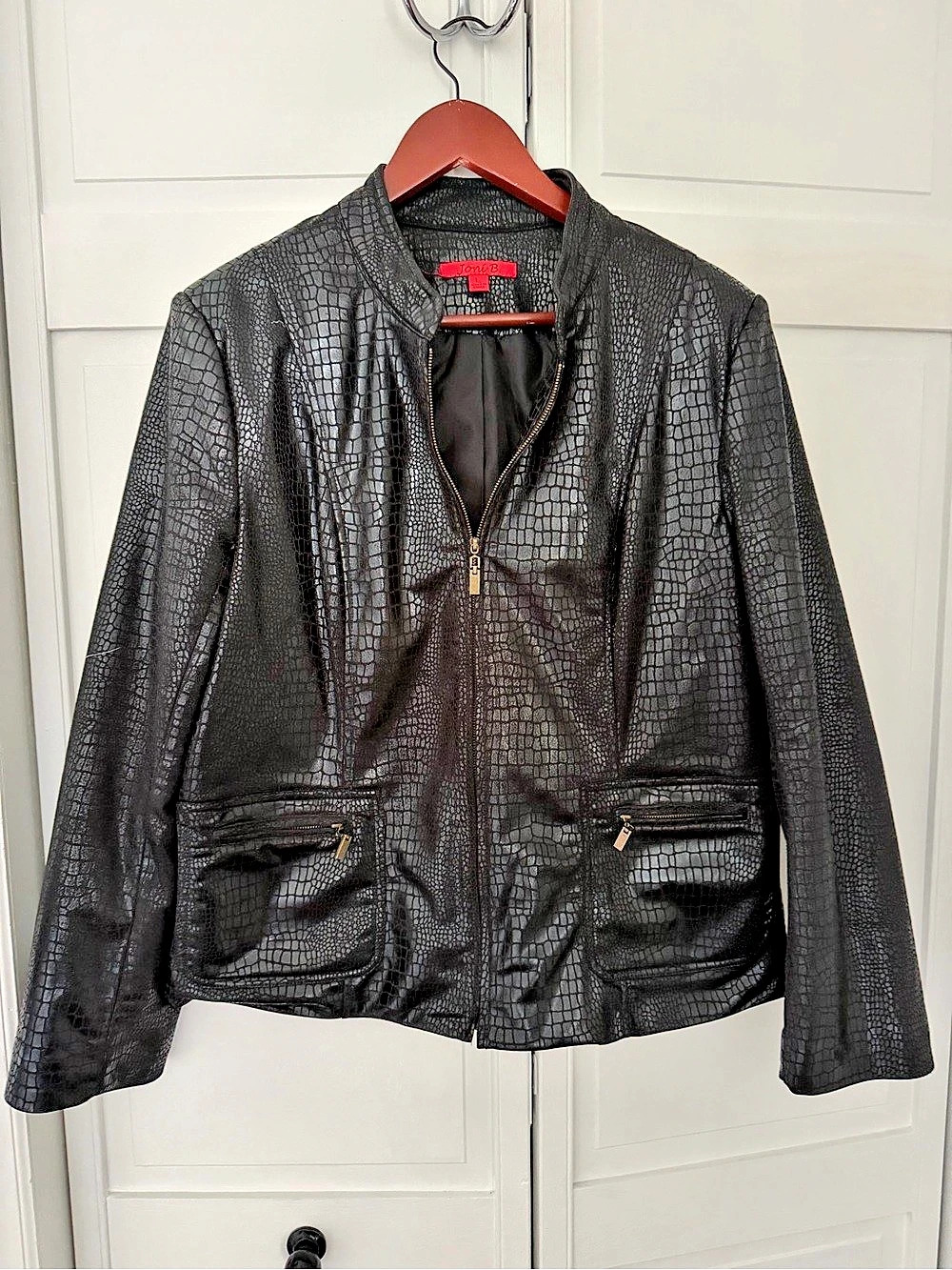 Joni B. Faux Crocodile Jacket in Black Size Large